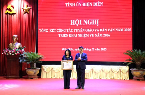 Điện Biên: Khen thưởng cá nhân có thành tích xuất sắc trong công tác tuyên giáo và dân vận